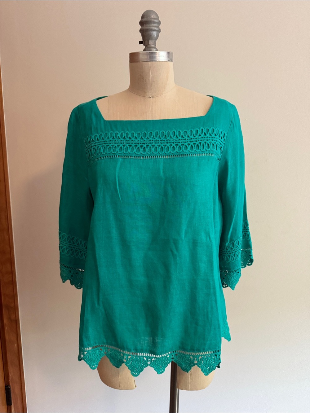 Square-Neck Crochet-Trim Linen Tunic Top in Teal